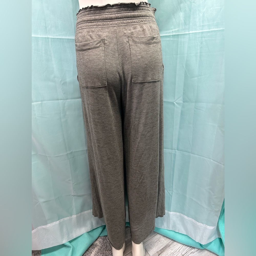 Athleta Wide Leg Pants in Gray - Picture 2 of 7